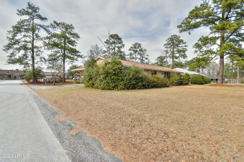113 3rd St, Varnville, SC 29944-4710
