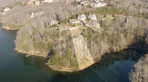 3579 Water Front Dr, Gainesville, GA 30506-5005