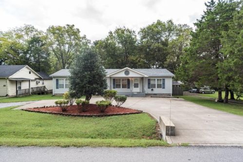 321 Manzano Rd, Madison, TN 37115-4274