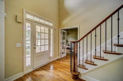 716 Crescent Cir, Holly Springs, GA 30115-4771