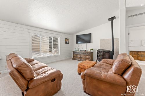 2548 3700, Cedar City UT 84721-8135 exterior