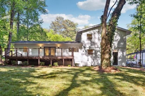 3912 Live Oak Dr, Atlanta GA  30340-2512 exterior