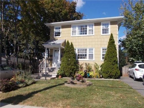 21 Highland Ave, Metuchen, NJ 08840-1911