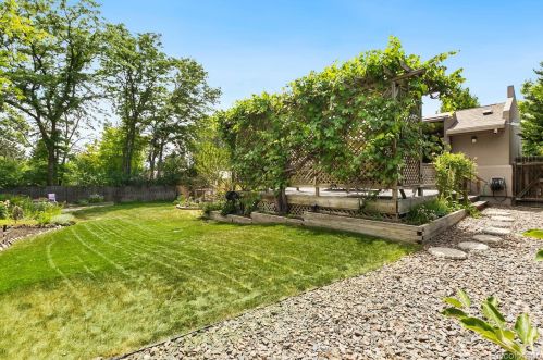3848 Wabash St, Denver CO  80237-1651 exterior