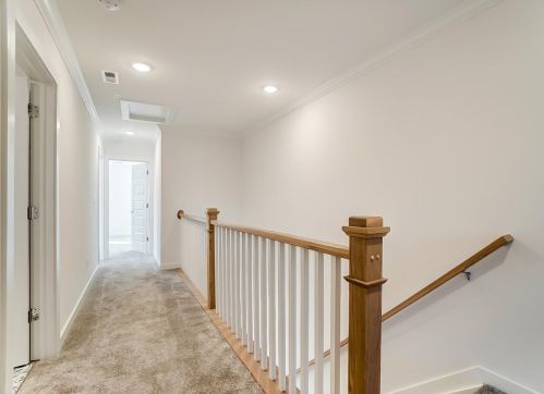 2616 Hackberry St, Cincinnati OH  45206-2121 exterior