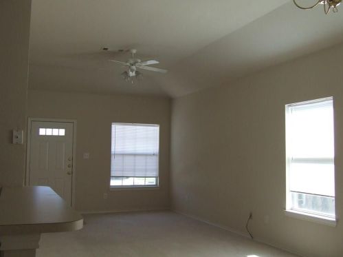 911 Jenni Dr, Midlothian TX  76065-1909 exterior