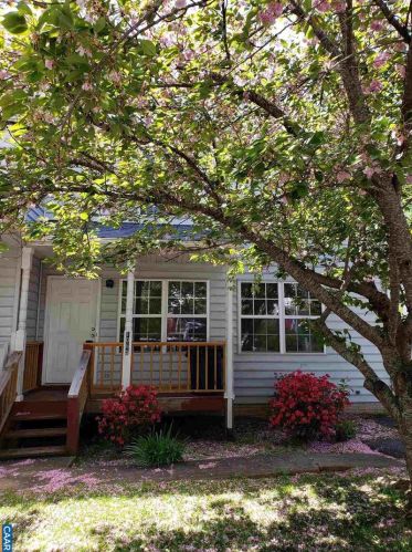 1065 Towne Ln, Charlottesville, VA 22901-3173