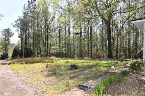 61 Catrett Rd, Juniper, GA 31801-6107