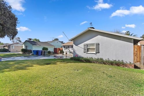 3656 Harding St, Riverside CA  92506-2621 exterior