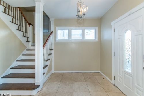 157 Ampere Pkwy, Bloomfield, NJ 07003-5820