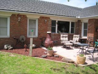 5545 Calumet Rd, Calumet, OK 73014-8812
