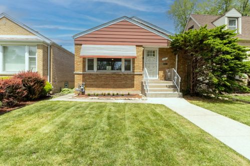 115 141st St, Chicago, IL 60827-2204