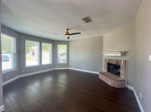 6428 Stonewater Bend Trl, Fort Worth TX  76179-3790 exterior