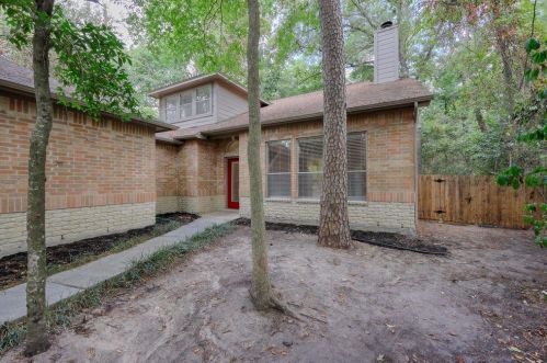 10 Hancock St, Conroe TX  77301-1364 exterior