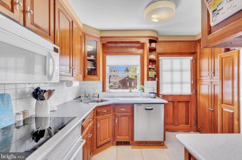 2000 Prospect Rdg Blvd, Haddon Heights NJ  08035-1525 exterior