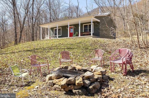 2694 Clarence Taylor Rd, Springfield WV  26763 exterior