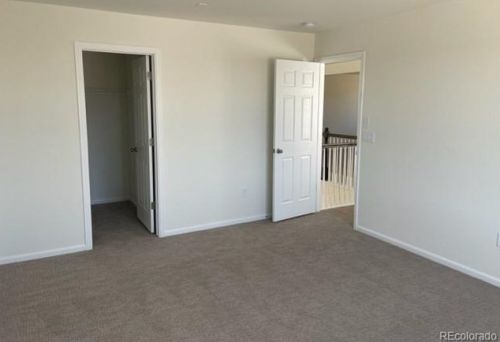 27404 Roxbury Pl, Denver CO  80016 exterior