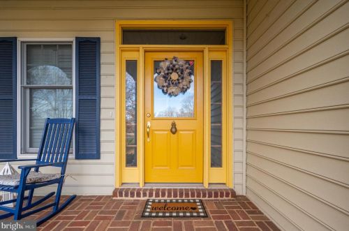 874 Pheasant Hill Rd, Summit Point WV  25446-3634 exterior