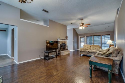 7624 Arbor Ridge Ct, Fort Worth TX  76112-4535 exterior