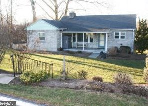 2035 Millstream Rd, Lancaster, PA 17602-1425