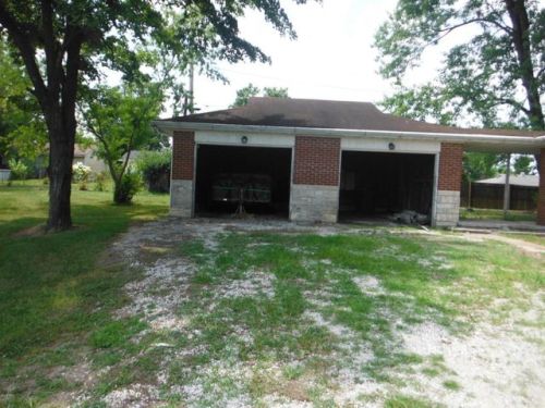 444 Springfield Ave, Anna, IL 62906-2108