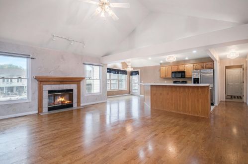 51030 Twilight Dr, Elkhart, IN 46514-8548