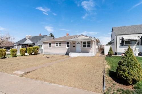 1734 Stone Ave, Pueblo, CO 81004-3337