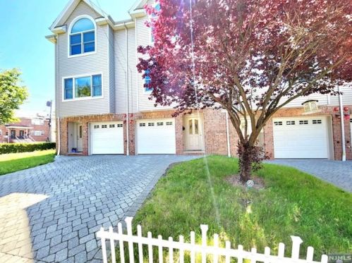234 5th St, Fairview, NJ 07022-1440