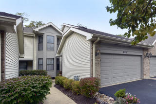 846 Auburn Woods Dr, Palatine, IL 60067-2434