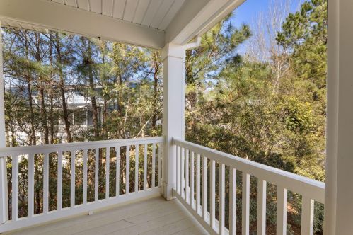 2040 Promenade Ct, Mount Pleasant SC  29466-7231 exterior