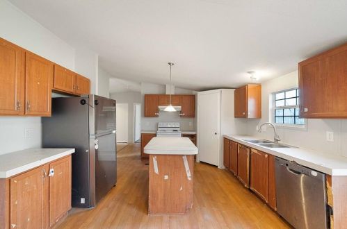 239 Quail Ridge Dr, Uhland, TX 78640-9794