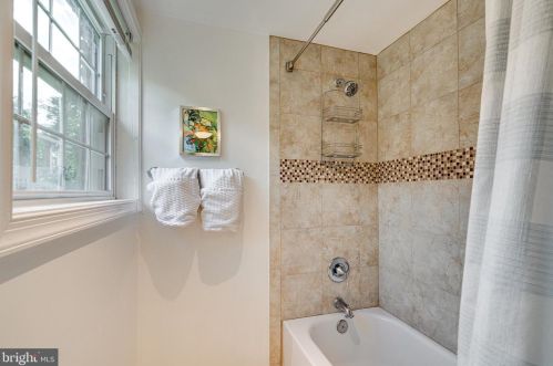 2218 Osborn Dr, Silver Spring MD 20910-1323 exterior