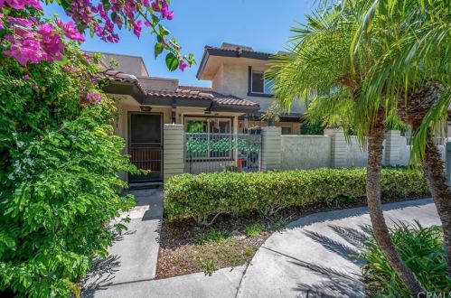 5831 La Jolla Way, Cypress, CA 90630-3209
