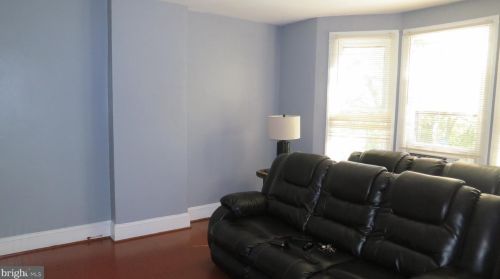 107 Hermitage Ave, Trenton NJ  08618-5509 exterior