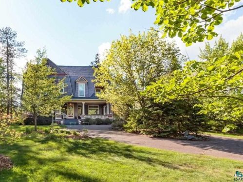1711 Wallace Ave, Duluth, MN 55803-2512