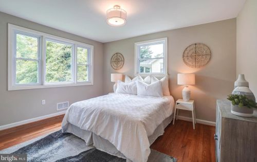 2221 Kimball Pl, Silver Spring MD 20910-1161 exterior