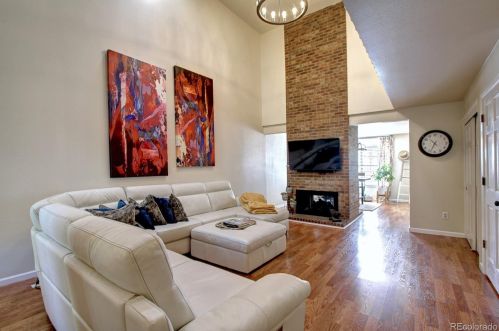 8123 Phillips Cir, Englewood CO 80112-3254 exterior