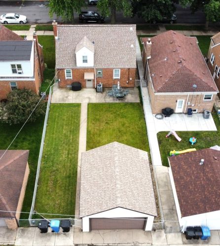 3834 110th St, Chicago, IL 60655-4004