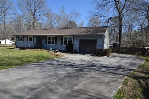 7017 Fox Mill Run Dr, Zanoni, VA 23061-5122