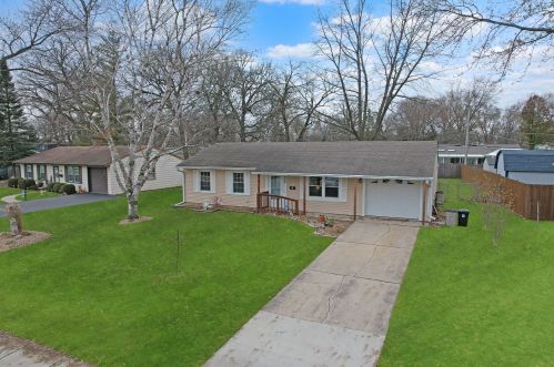 72 Hubbard Way, Boulder Hill, IL 60538-2411