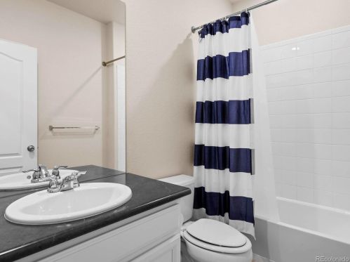 3129 Nepal Way, Aurora CO 80013-9083 exterior