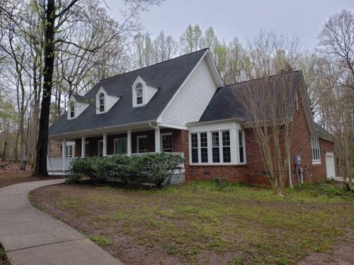 5501 Stonebridge Rd, Pleasant Gdns, NC 27313-8226