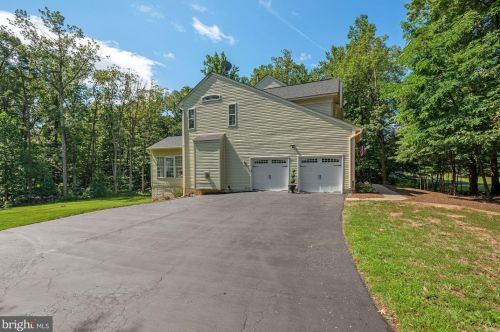 20552 Tanager Pl, Leesburg, VA 20175-8821
