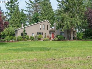 4050 Hosner Ter, Damascus, OR 97080