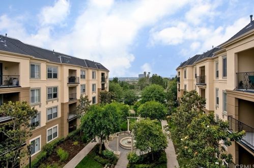 2336 Watermarke Pl, Irvine CA  92612-7694 exterior