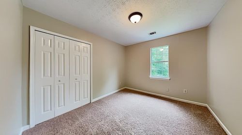 210 Easton Dr, Atlanta GA  30331-8319 exterior