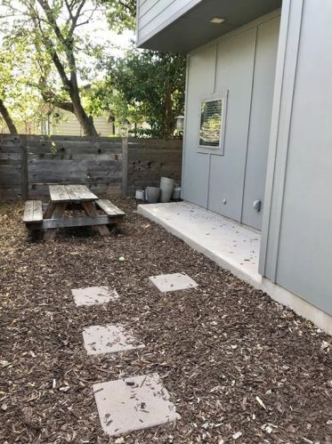 904 54th St, Austin TX  78751-1706 exterior