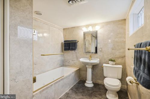 15435 Good Hope Rd, Silver Spring MD 20905-4029 exterior