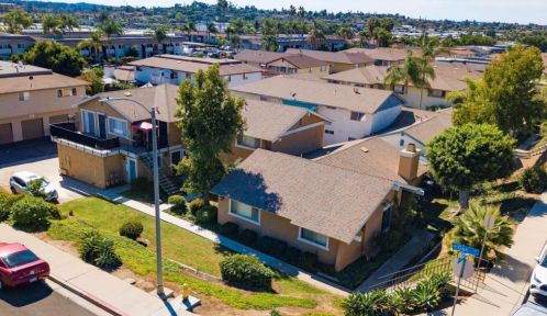 1253 Monique Ct, Vista CA 92084-3466 exterior