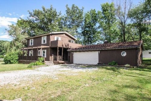 6 Chicago St, Alvin, IL 61811-3151